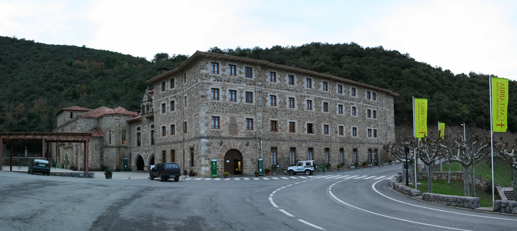 Panoramica Monasterio Santo Toribio de Liebana