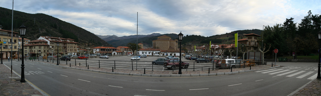 Panoramica plaza ferial Potes