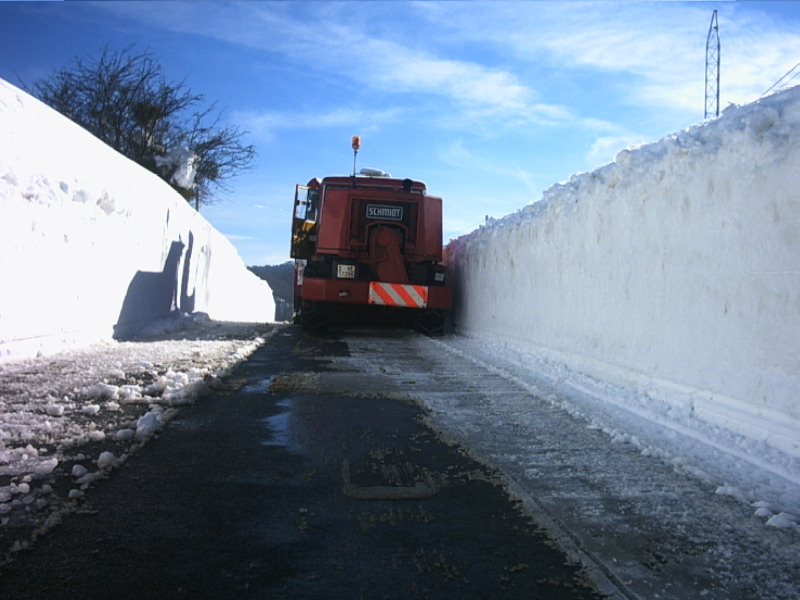 La quitanieves por la carreteras de Liebana