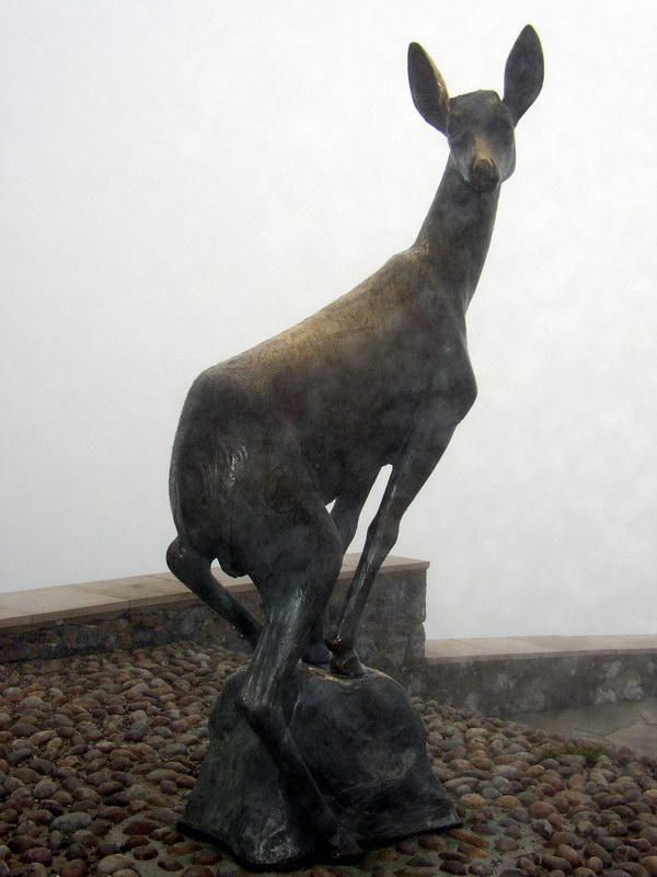 Estatua de un rebeco en picos de Europa