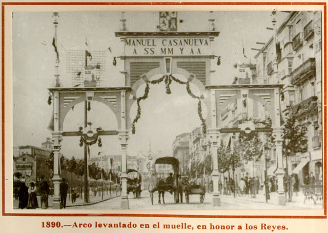 1890 - Arco en el muelle