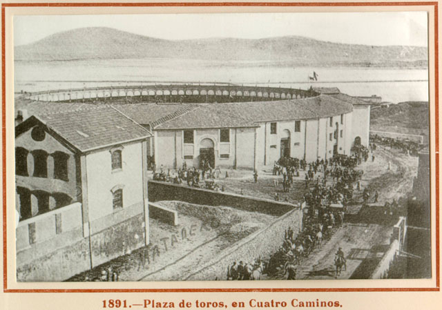 1891 - Plaza de toros en 4 Caminos