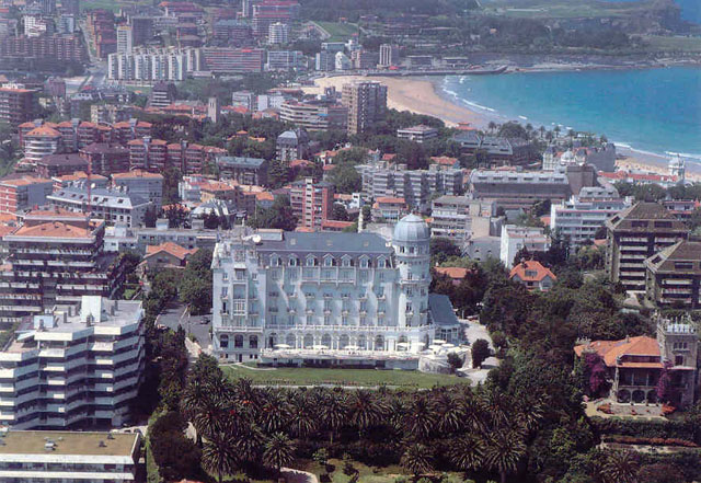 Hotel Real. Vista aerea de El Sardinero. Santander. Cantabria