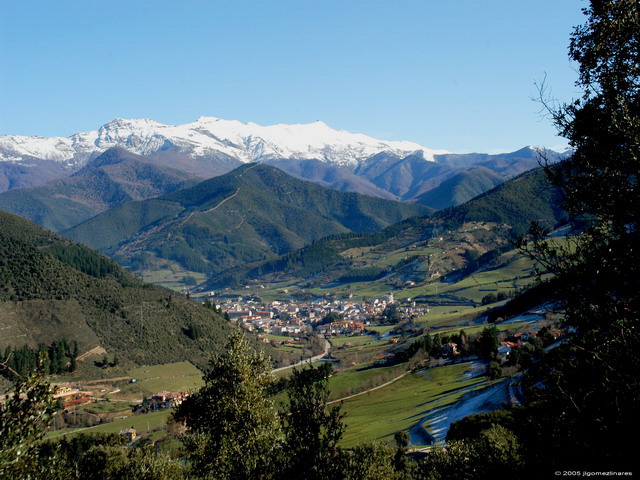 Vista de potes desde Alto Santo Toribio