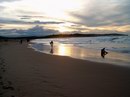 Playa de Liencres con Surfistas